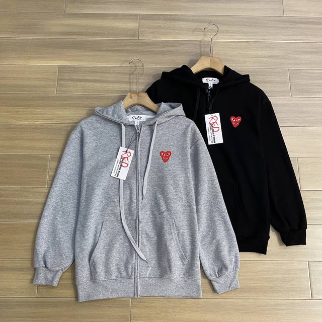 New Arrivals : This Rei Kawakubo classic cardigan hooded sweatshirt features a