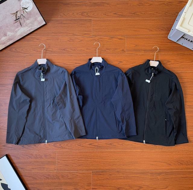 Supply without price control# Lululemon Lululemon 25 Men's Outdoor Casual Lightw