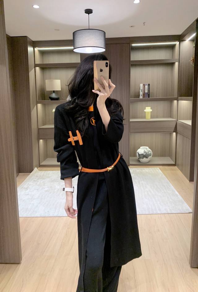 New arrival Aima H knitted three-piece set, with a belt, a set of super stylish