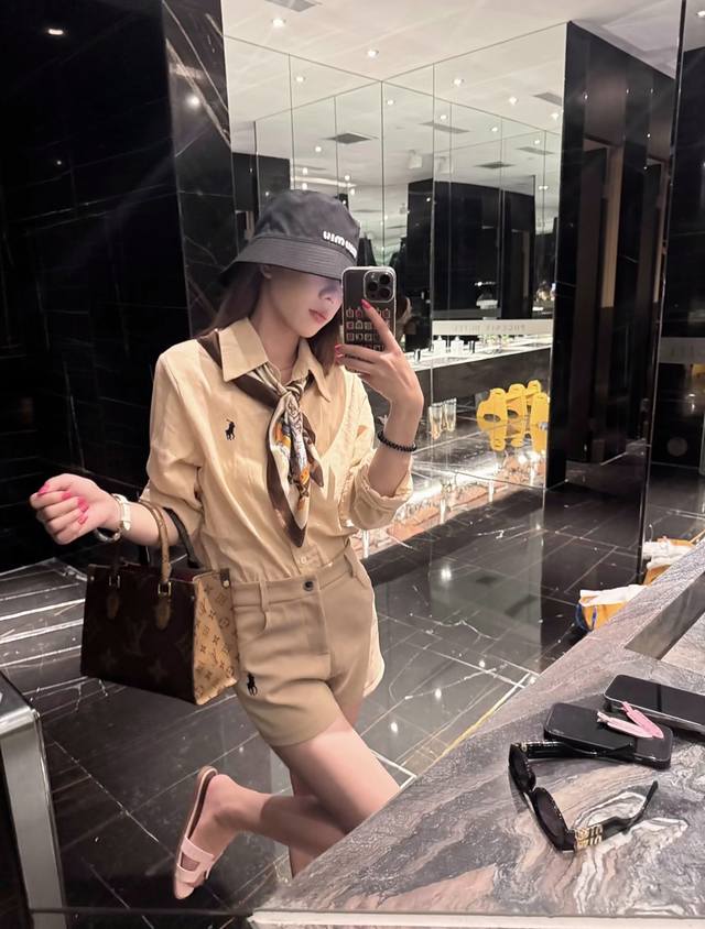 New arrival Raff khaki old money feel three-piece suit Raff three-piece suit ol