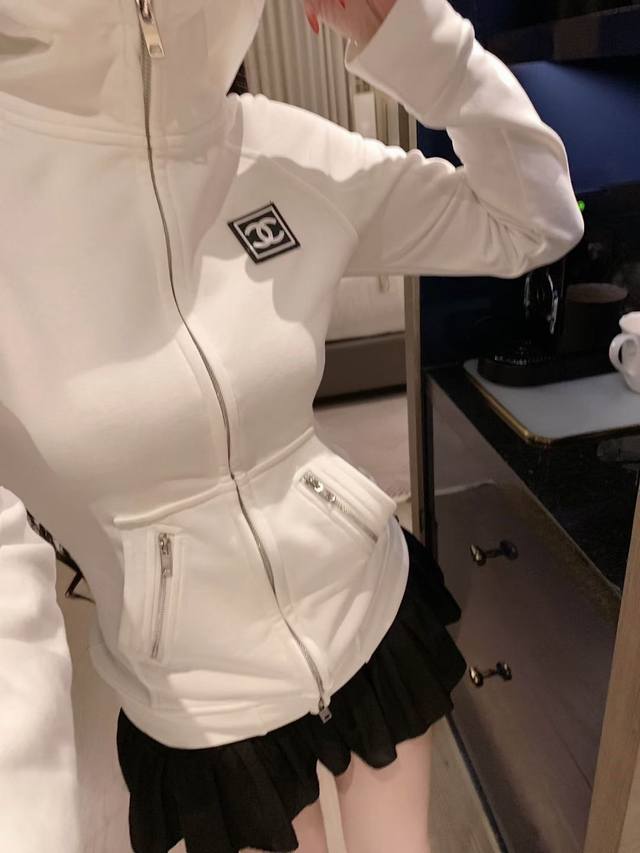 New arrival Chane* Chanel tri-color leather label hooded jacket Color: black, g