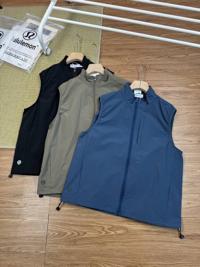 High quality, with exquisite packaging made from snow pear paper. Lululemon's n