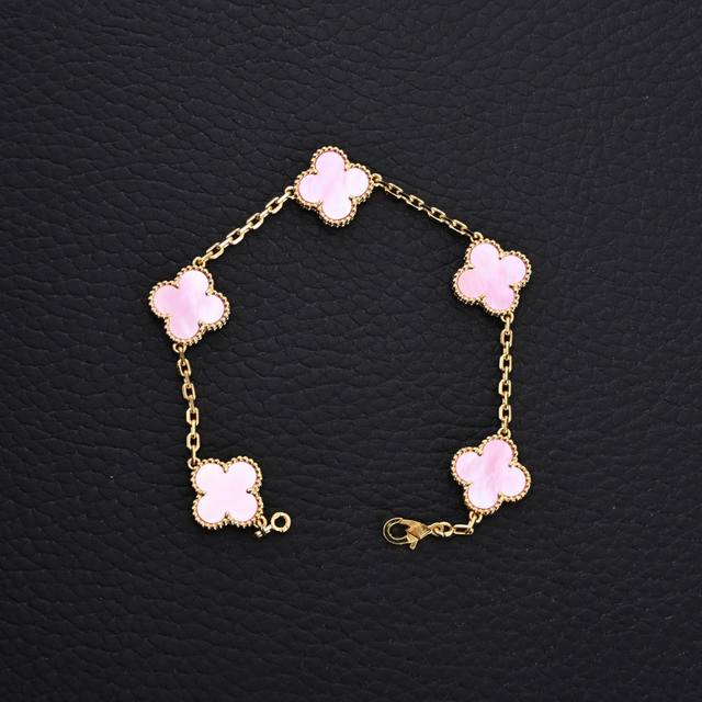 Van Cleef & Arpels Vca classic four-leaf clover bracelet cherry blossom pink co