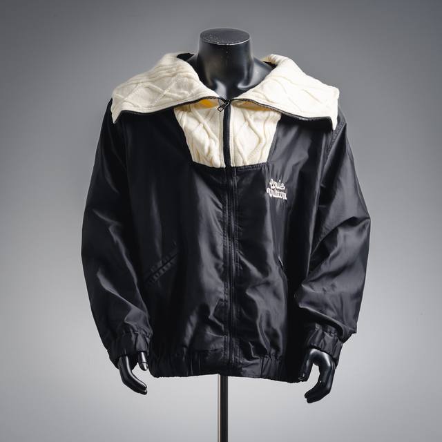 High-End Louis Vuitton 25Ss Cable Collar Zippered Waist Jacket. Made from custom