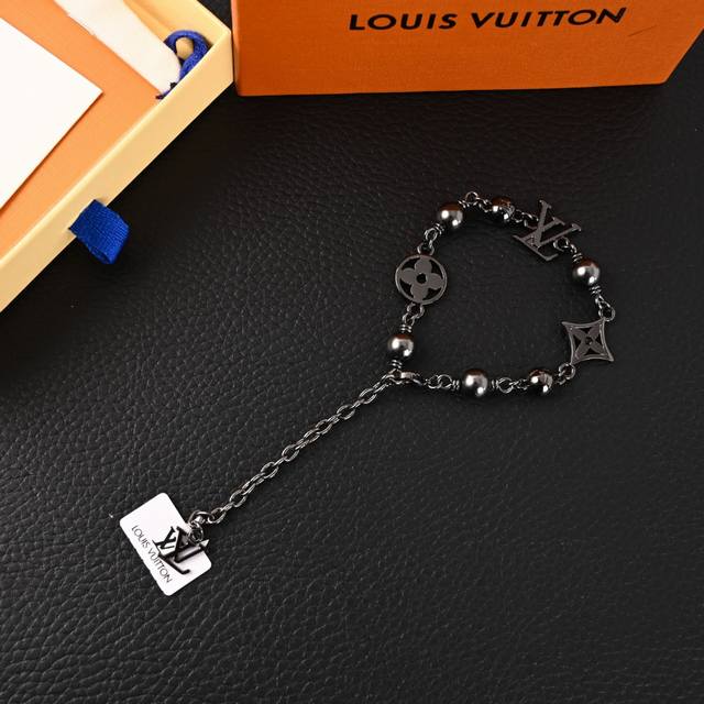 Louis Vuitton Lv pearls Damier inscribed metal bead braceletLvpearls bracelet fe
