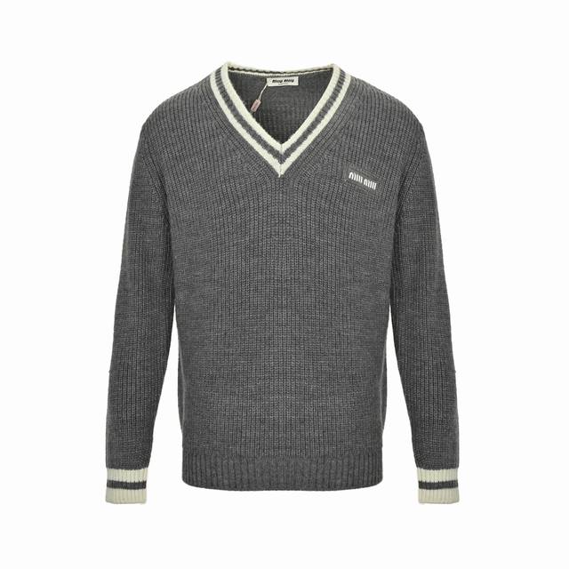 Miu Miu 25Fw Small Grey V-Neck Sweater . The grey and white stripes, inspired b