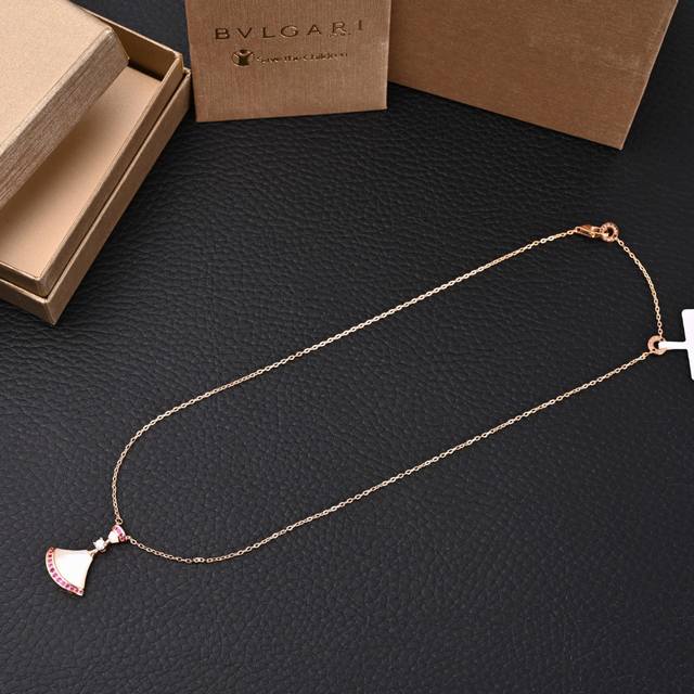 Bvloari Bulgari fan-shaped necklace 18K gold-plated Luo Shiqi rhinestone small w