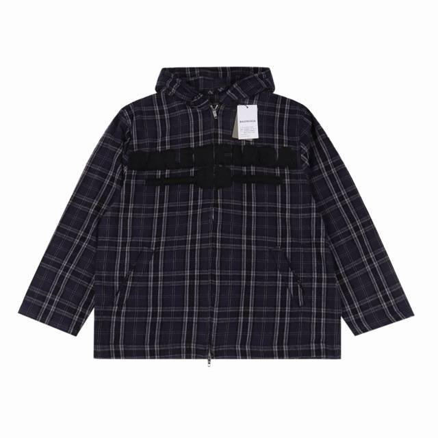 Balenciaga Blcg 25Fw blue plaid patchwork suit jacketA must-have item for everyd