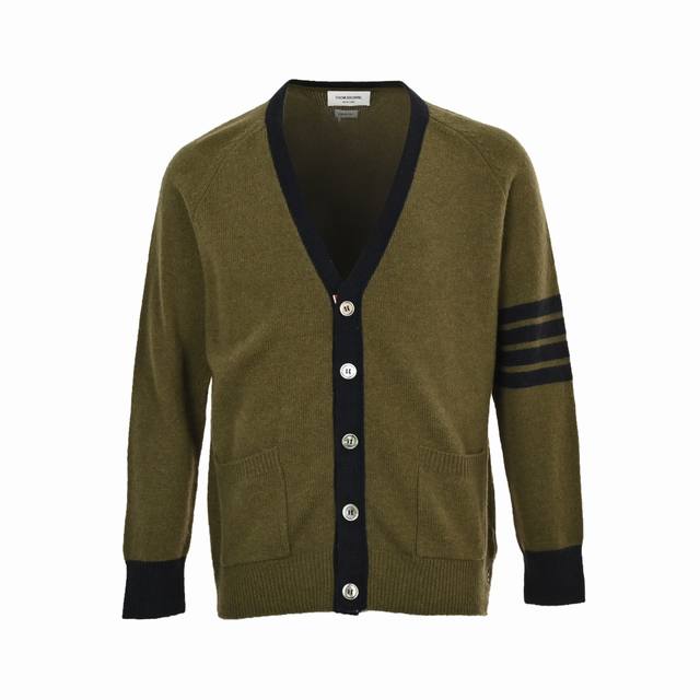Thom Browne 23Fw Colorblock Wool Cardigan Sweater. This cardigan is a one-to-one