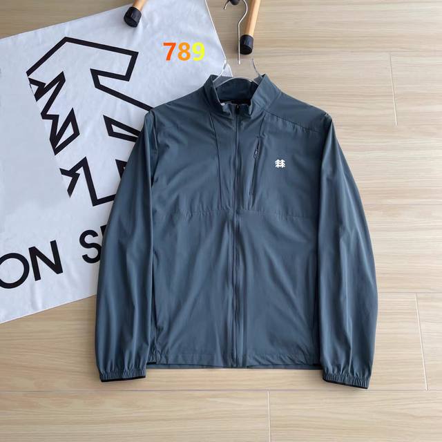 Kolonsport three-color stand-up collarSame style as the Xiaoshujia counterMade o