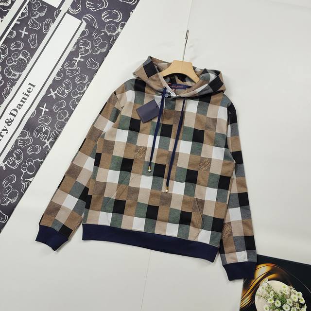 Size S-Xl Featured Louis Vuitton 1V plaid jacquard pattern knitted hooded sweats
