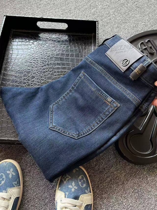 Top-tier jeans from the store! A hot-selling item! Alo & Lululemon collaboratio