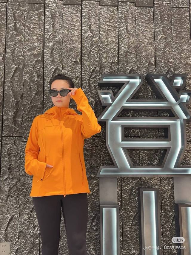 Model picture! Hot women's jacket! Kailas Liangsewm8Ic-Max hooded soft shell ja