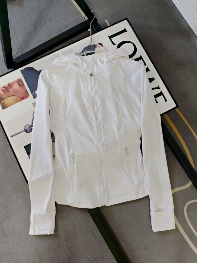 Albumin, white actual photo, hooded metal zipper LululemonحDefine Lulu Women's S
