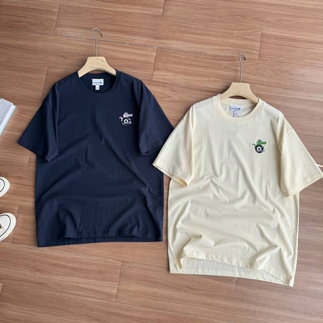 ! The Lacoste French crocodile classic cotton crew neck T-shirt embodies French