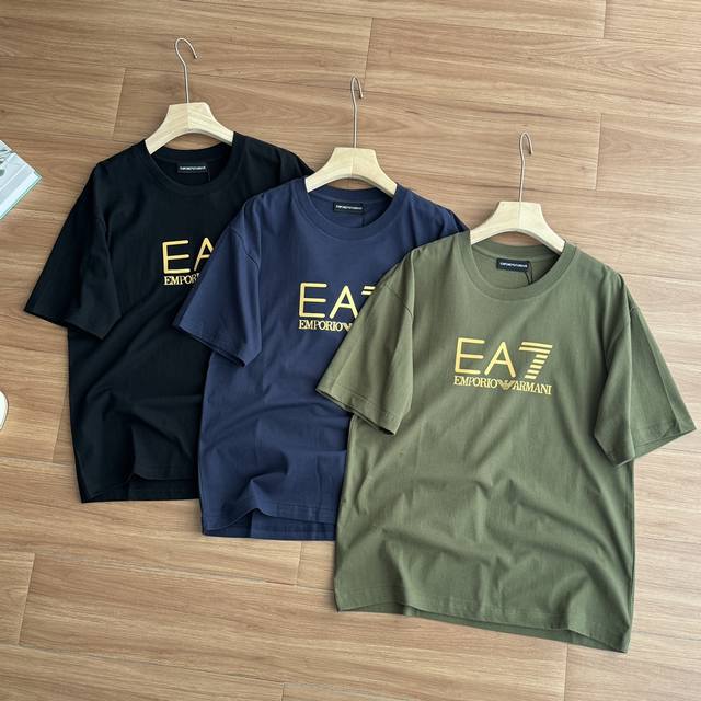 ! Armani Ea7 men's classic basic round neck short-sleeved T-shirt. With the yell