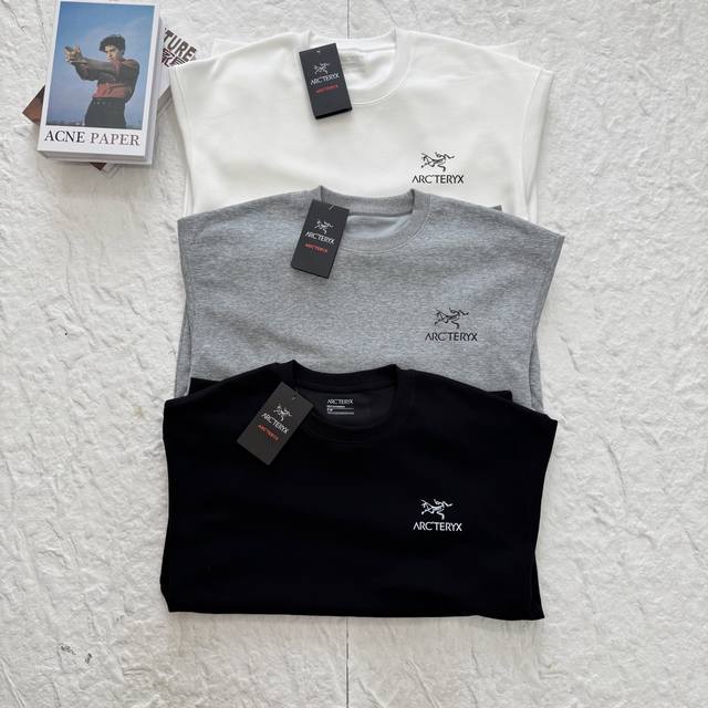 New ArrivalArc'teryx classic basic model with a big logo on the back, couple's r