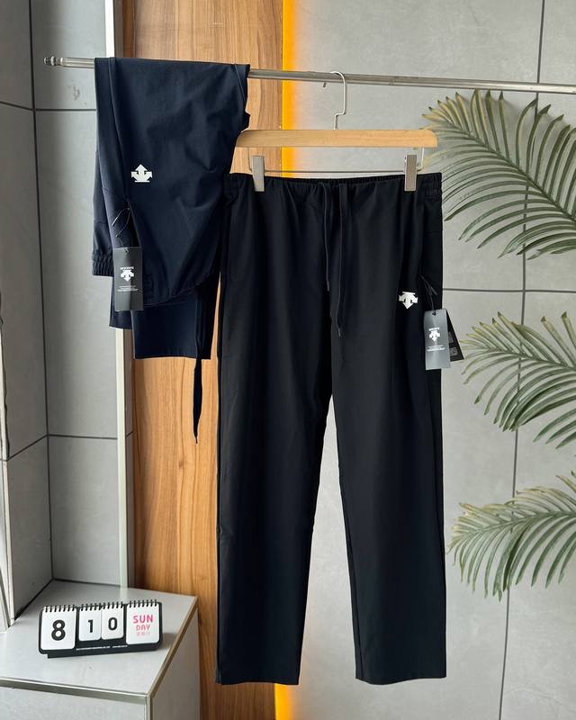 Descente's 25th summer new arrival, men's solid color outdoor casual quick-dryin