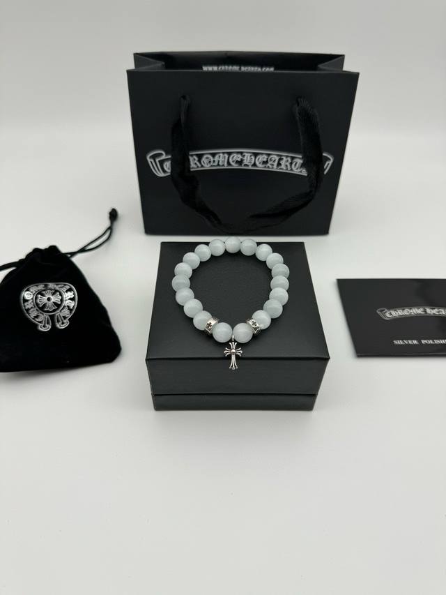 Three-Bead Chrome Hearts White Cat's Eye Thai Silver BraceletWhite cat's eye is
