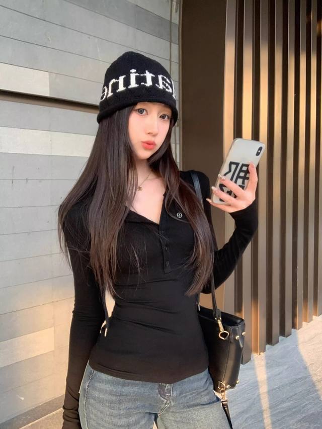 Lululemon I found a treasure! This Lululemon hooded long-sleeved T-shirt is abso