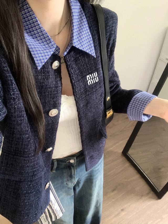 Miumiu Help! Who can resist this wave of gentleness from Miu Miu! This Chanel-in