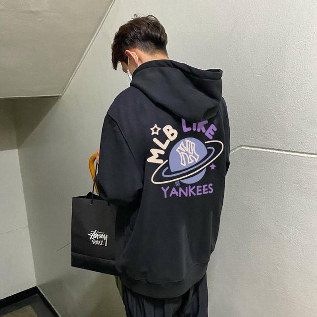 Mlb Yankees-Ny Planet Spring and Autumn Hoodie for Couples This style is made of