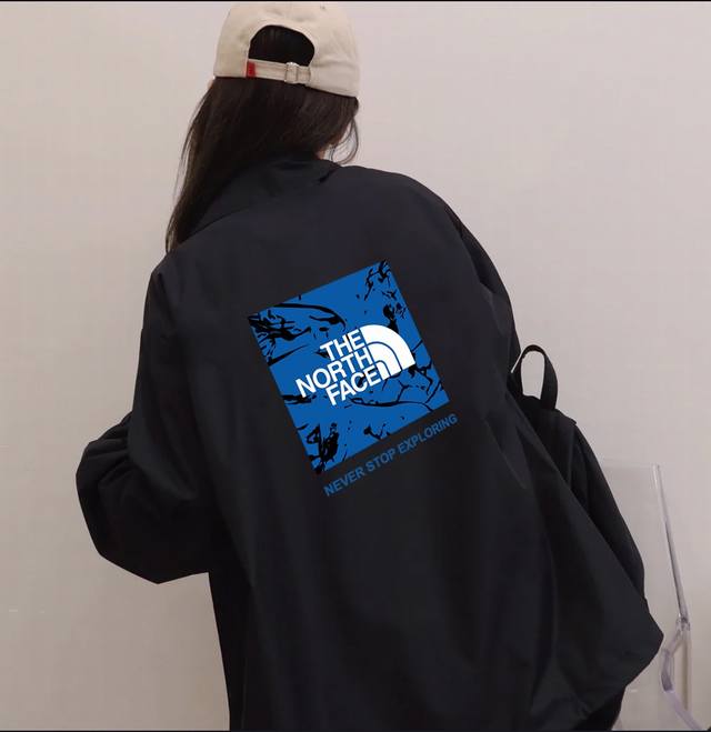 The North Face stand-up collar coach jacket Selected high-quality woven thickene