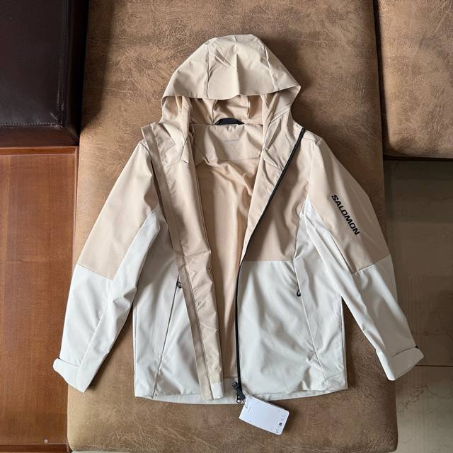 Salomon Men's Outerpath 2.5L Jacket M Lightweight, waterproof, and windproofSalo