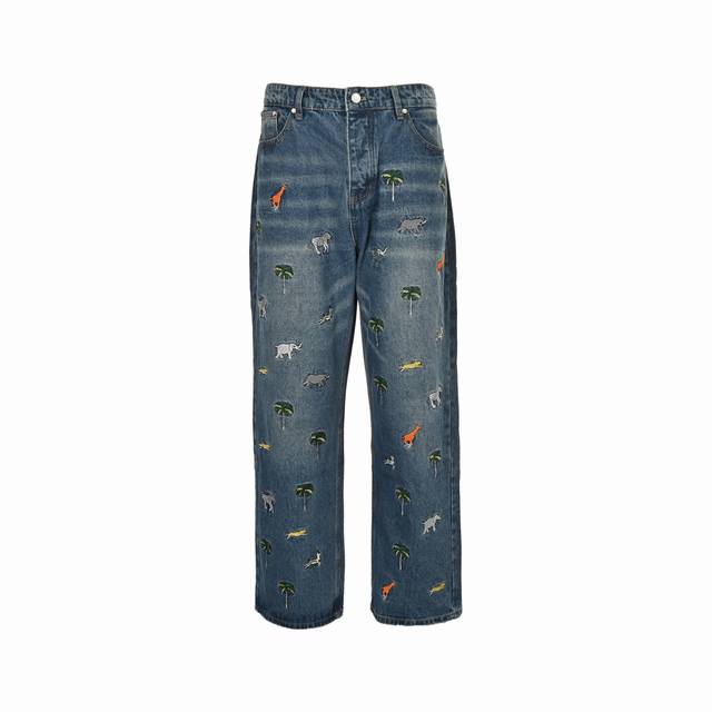 Louis Vuitton Animal Embroidered Jeans Set A hit show piece, imported from Louis