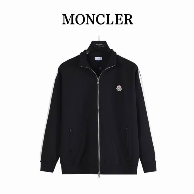 Moncler's 25Fw classic arm webbing zipper jacket. This jacket is available in bo