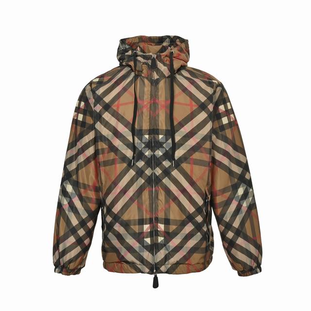 Burberry 23Fw Geometric Check Padded Hooded Jacket . Made of custom-woven and d