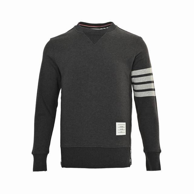 Thom Browne classic yarn-dyed crewneck sweatshirt . The collar triangle is indi