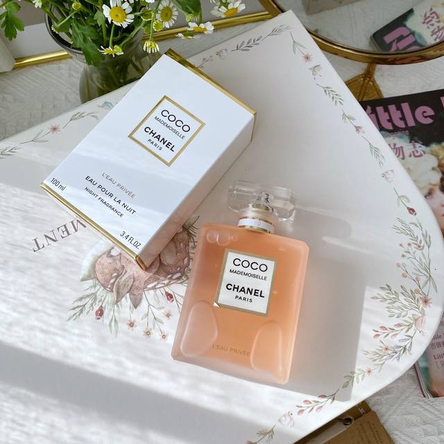 Chanel Coco Mademoiselle customs goods! Each bottle of perfume has its own indep