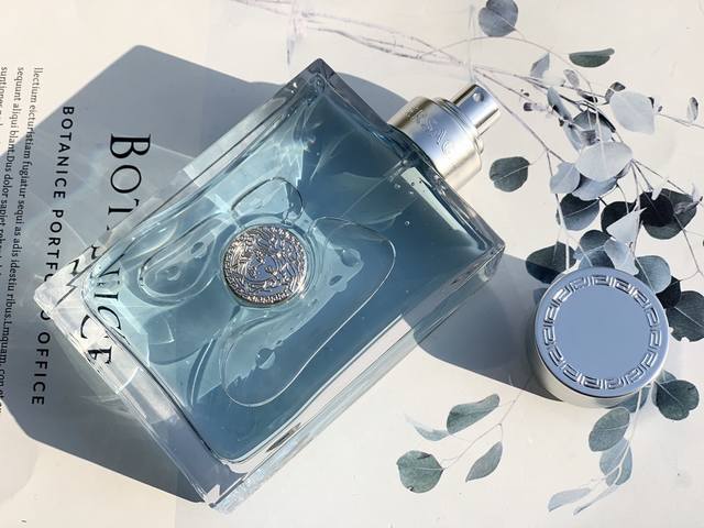 Versace's eponymous classic men's fragrance Ml . Fragrance: Woody Notes. Top No