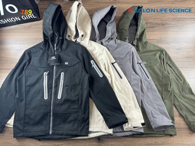 Kolonsport Classic Softshell Fleece Hooded Outdoor Casual JacketLightweight soft