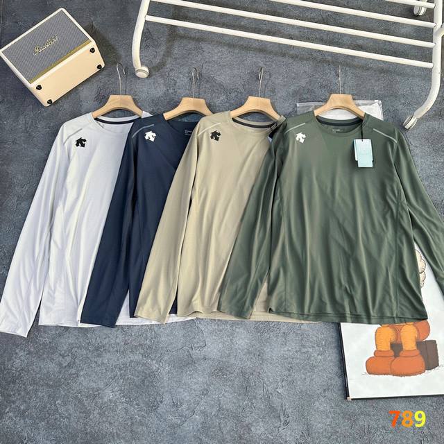 Descente outdoor 7A antibacterial quick-drying long-sleeved base layer. Custom b