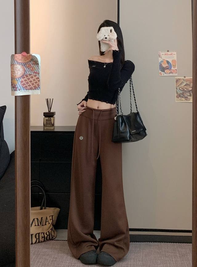 Lululemon is a hot topic! Lululemon's 2025 Pure Cotton Wide-Leg Pants Hey girls,