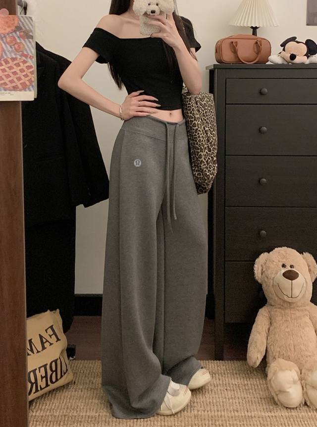 Lululemon is a hot topic! Lululemon's 2025 Pure Cotton Wide-Leg Pants Hey girls,