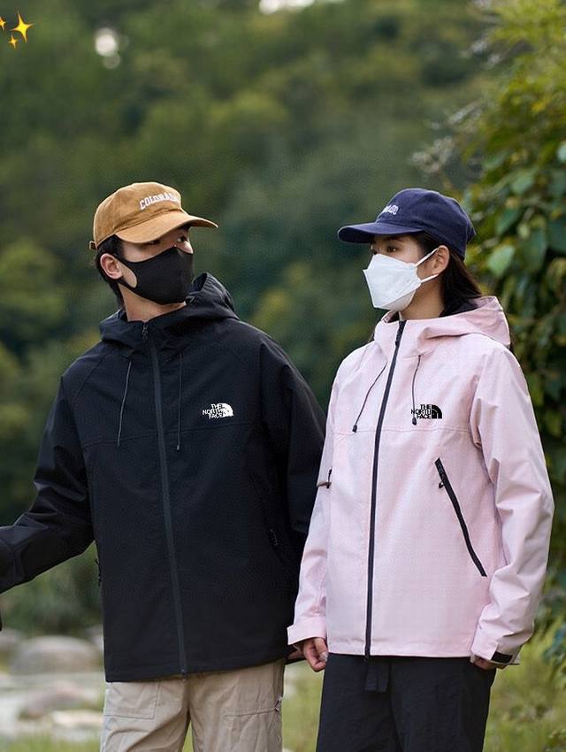 The North Face 3-in-1 JacketThe North Face 3-in-1 Jacket Counter Couple's 3-in-1