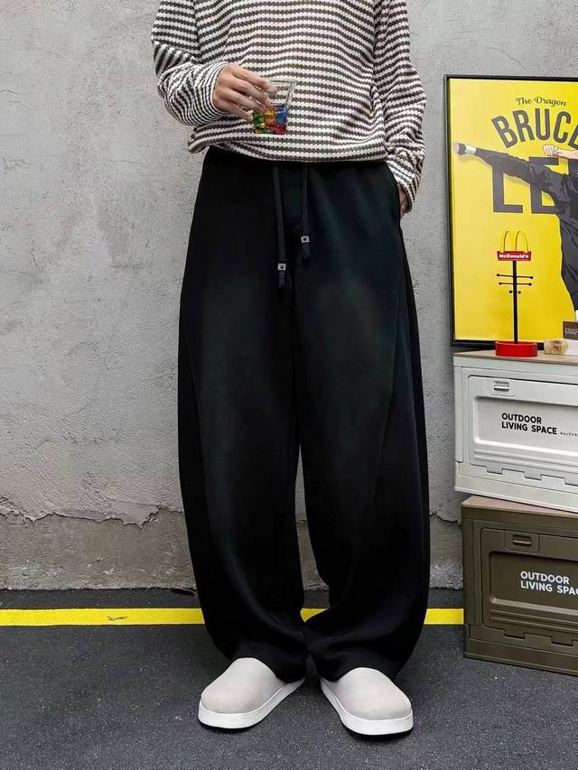 New arrival 2025 new arrival Balenciaga heavy-washed wide-leg scimitar pants, a