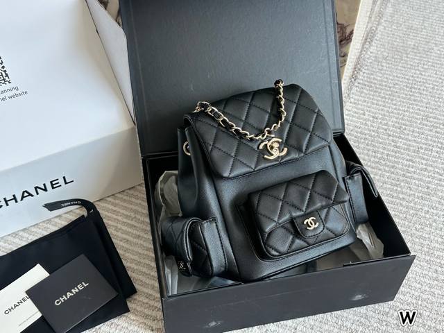 Chanel Chanel 22A new candy color Duma pink backpack small schoolbag, this color
