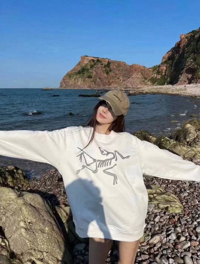 Arc'teryx 24Ss New Logo Printed Loose Unisex Crewneck SweatshirtMade of 330g com