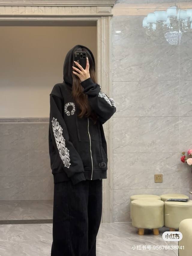 Chrome Hearts Classic City Limited Edition Large Horseshoe Zipper Cardigan is h