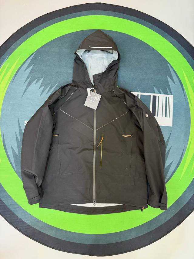 Kolon Sport Karstline Men's Breathable, Windproof, and Abrasion-Resistant Waterp