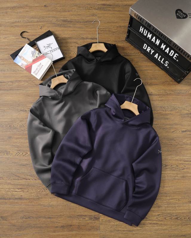 Arcteryx Men's Emblem Solid Logo Hooded Warm SweatshirtArc'teryx Men's Emblem Ho