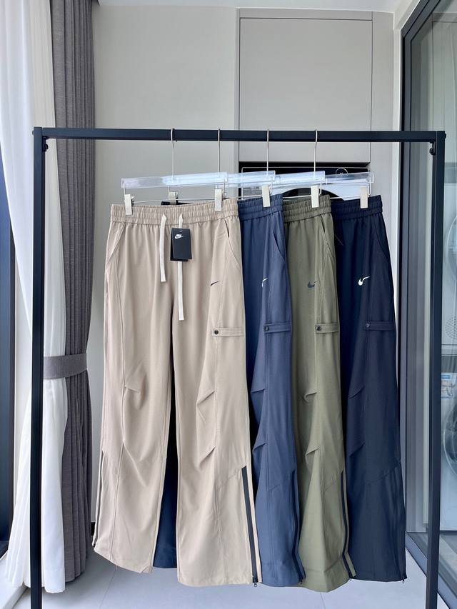 Nike classic American streetwear zippered straight-leg pants are a hot new arriv
