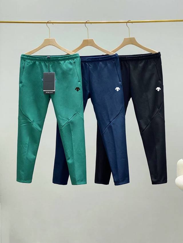 Descente's new autumn men's casual sports warm fleece softshell trousersThese ar