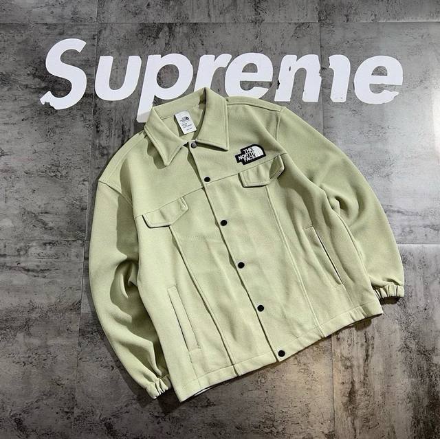 The North Face series basic baseball couple twill jacket . Made of poly-cotton