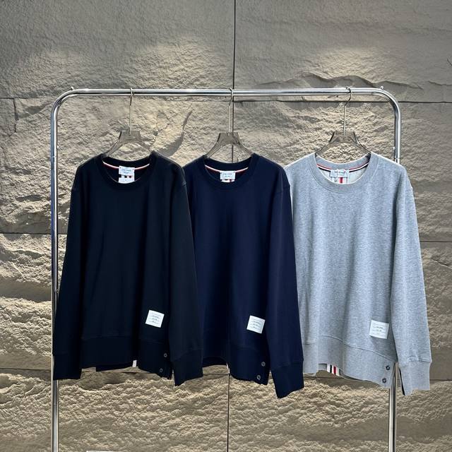 New arrival! Thom Browne 2025 Fall/Winter crewneck sweatshirt with a colorful c