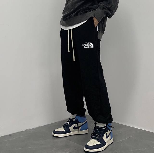 The North Face Tnf classic spring and autumn sports versatile loose sweatpants,